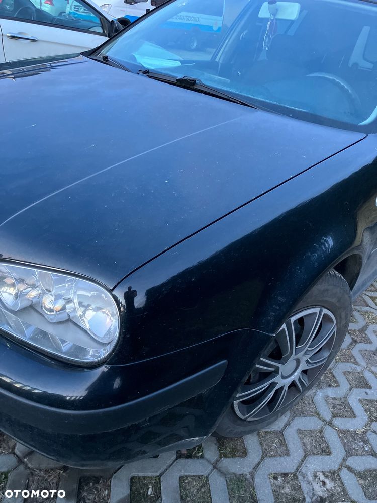 Volkswagen Golf - 6