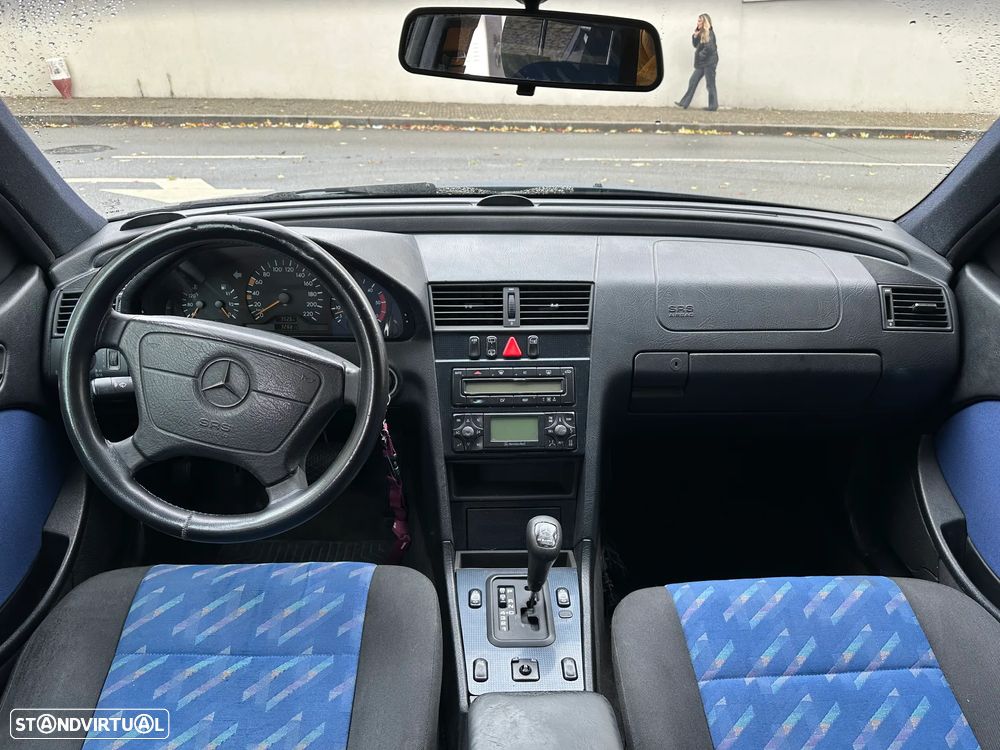 Mercedes-Benz C 220 - 14