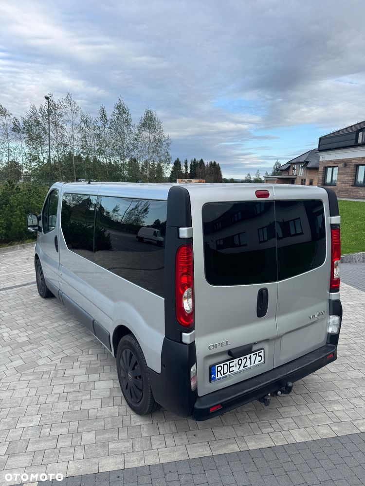 Opel Vivaro L2H1 2.9t - 4