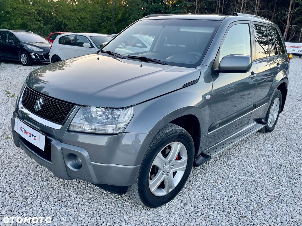 Suzuki Grand Vitara 2.0 Club Family - 18