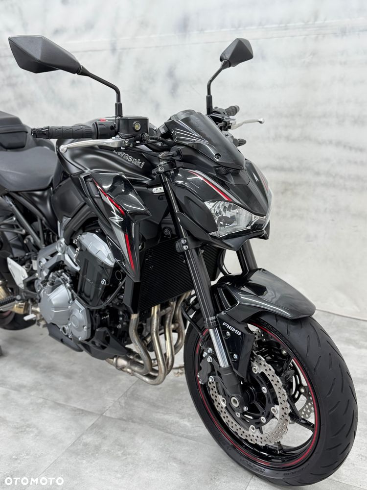 Kawasaki Z 900 - 16