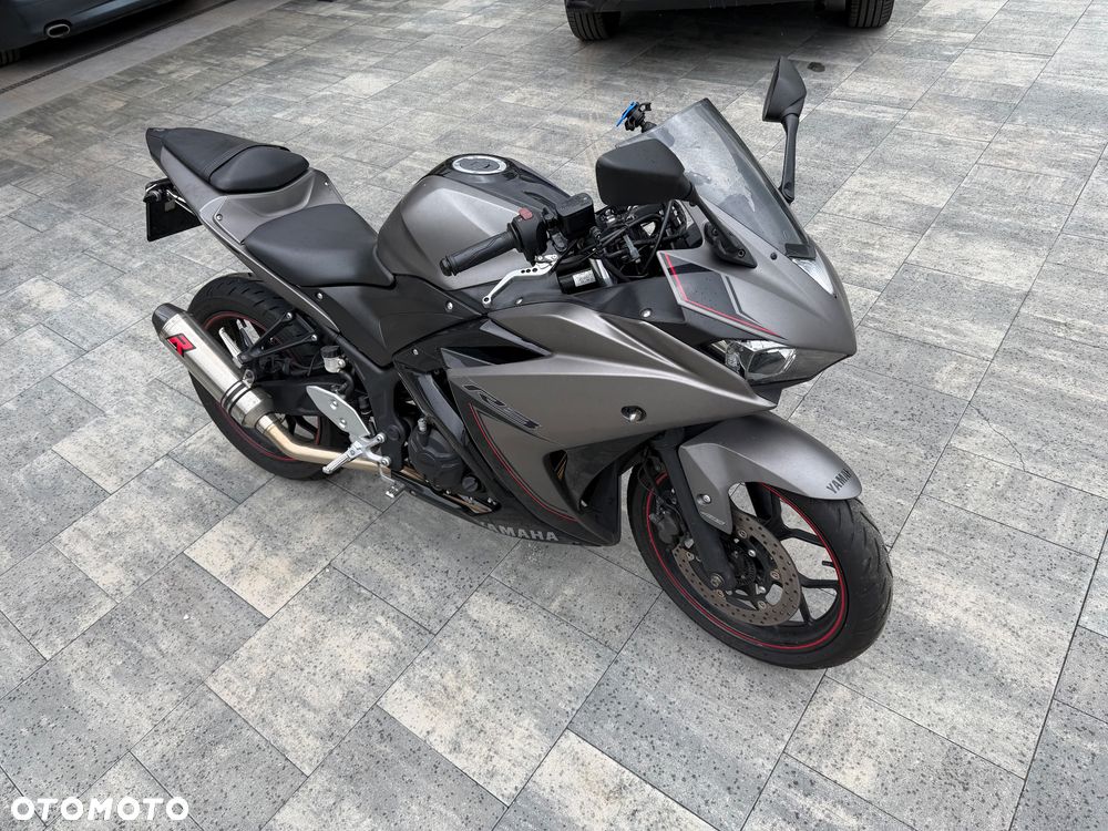 Yamaha R3 - 3