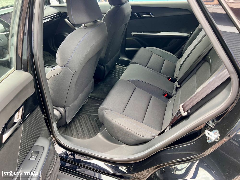 MG MG4 4 Standard - 12