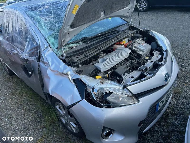 Toyota Yaris - 7