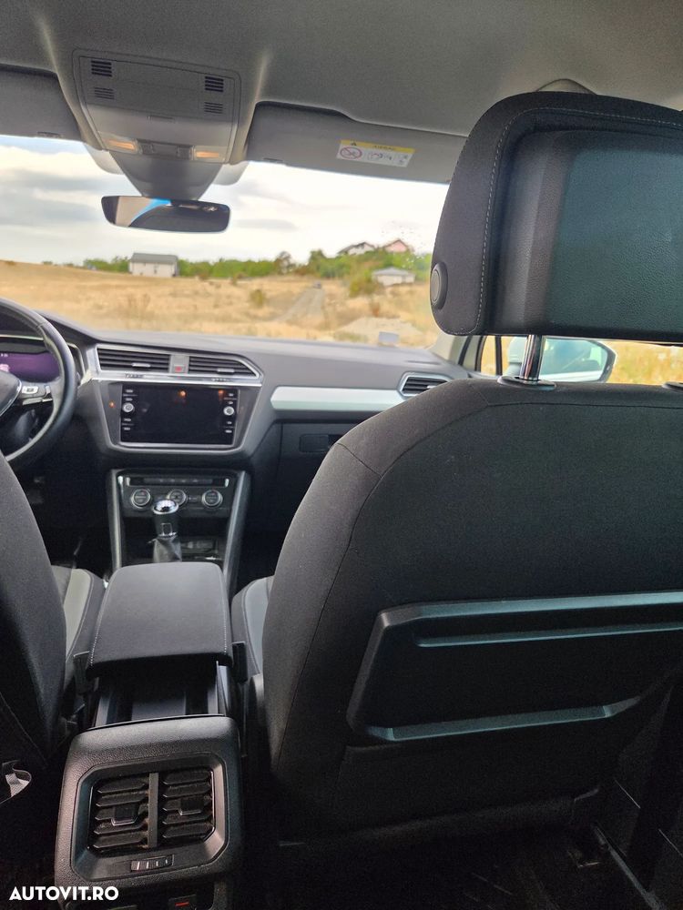 Volkswagen Tiguan - 8