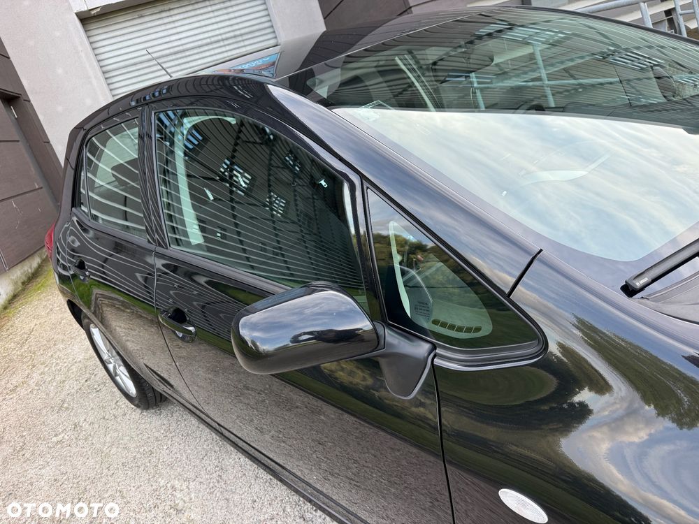 Toyota Auris - 12