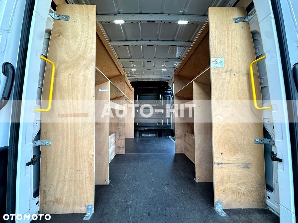 Volkswagen Crafter - 17
