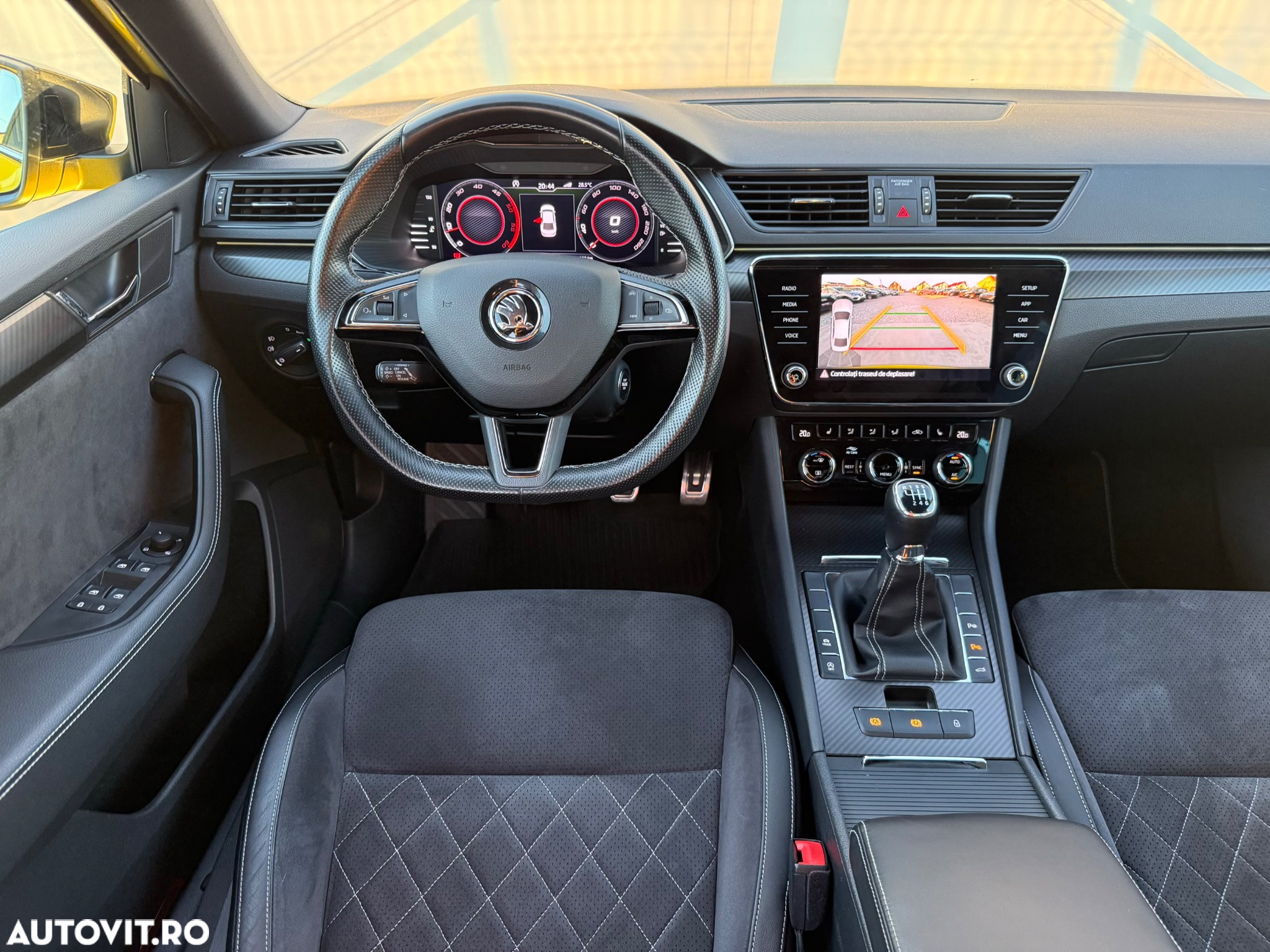 Skoda Superb 2.0 TDI Sportline - 7