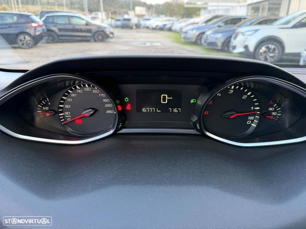 Peugeot 308 1.6 BlueHDi Allure - 32