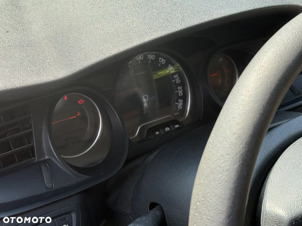 Citroën C5 1.6 HDi Attraction - 18