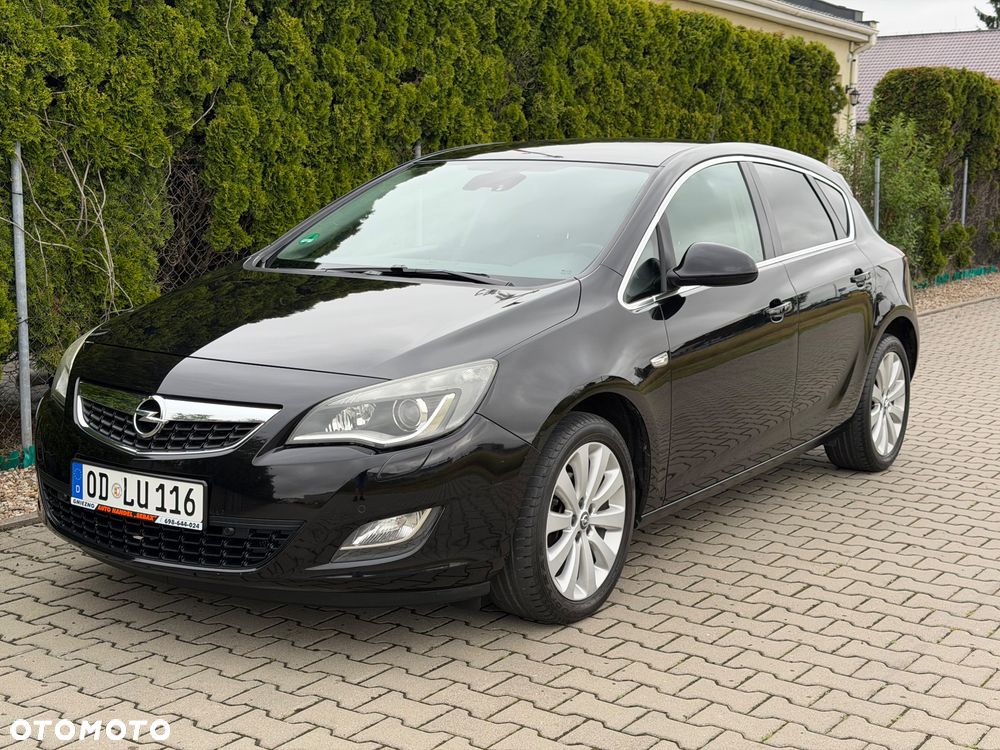 Opel Astra 1.4 Turbo Cosmo - 2