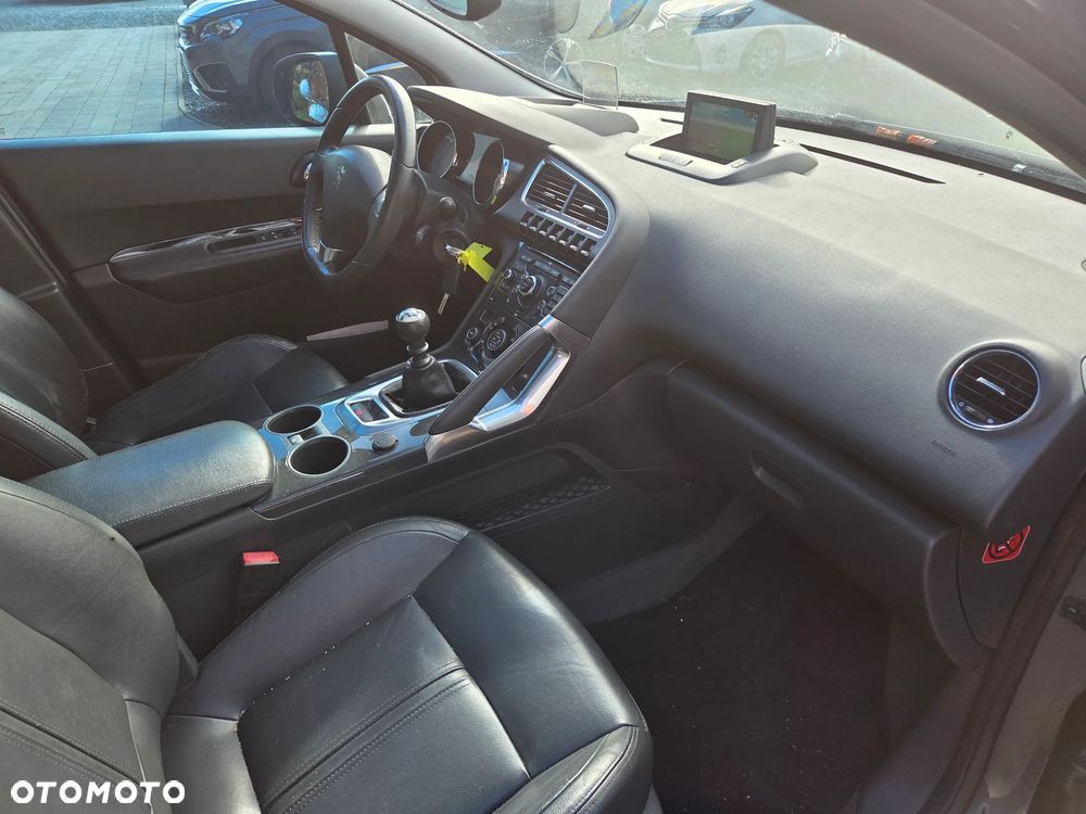Peugeot 3008 HDi FAP 110 Allure - 22