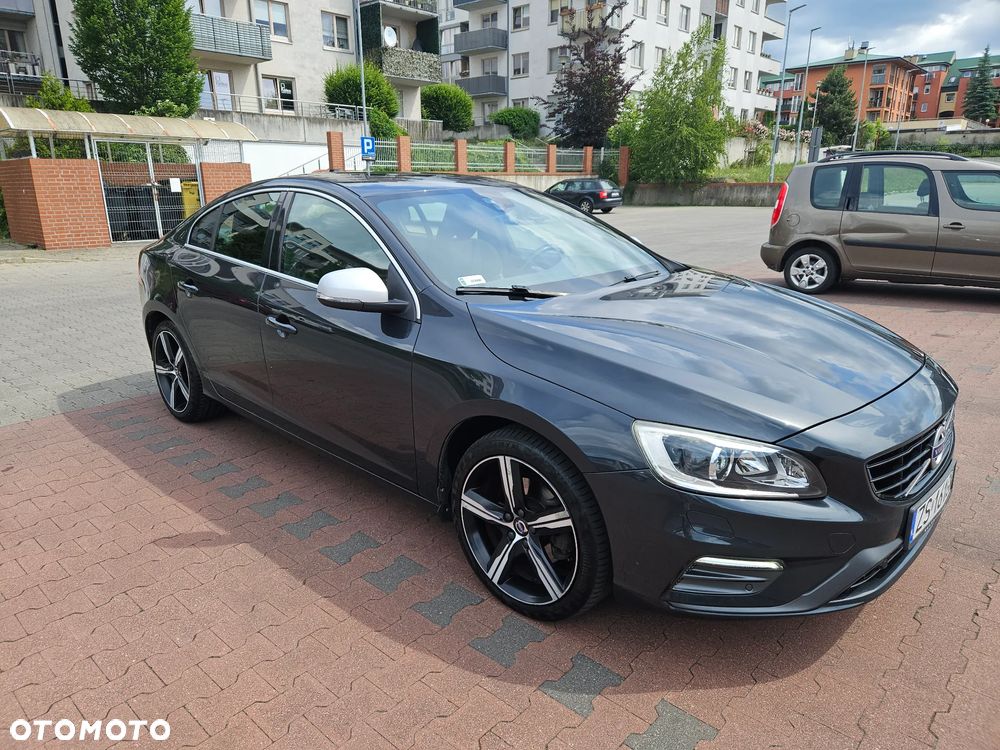 Volvo S60 T3 Drive-E R-Design Momentum - 4