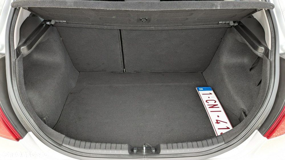 Kia Ceed - 34