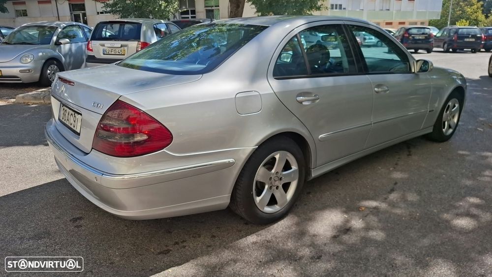 Mercedes-Benz E 270 - 4