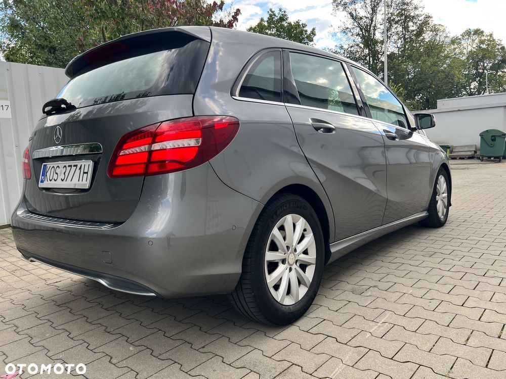 Mercedes-Benz Klasa B 180 d 7G-DCT Peak Edition - 20