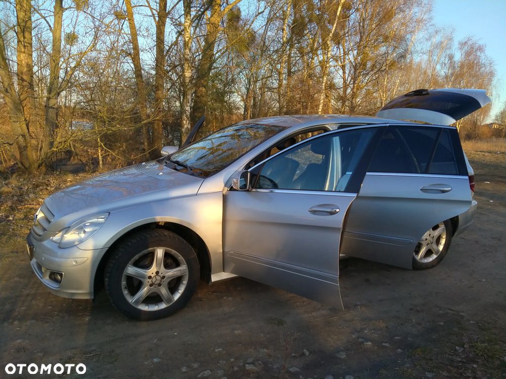 Mercedes-Benz Klasa R 320 CDI 4Matic 7G-TRONIC - 29