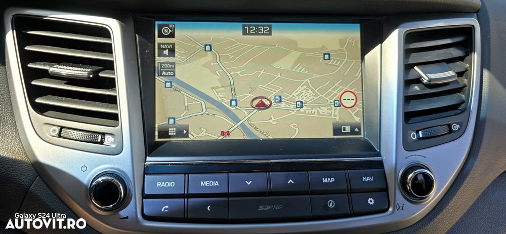 Hyundai Tucson 2.0 CRDI 4WD 6MT Style - 22