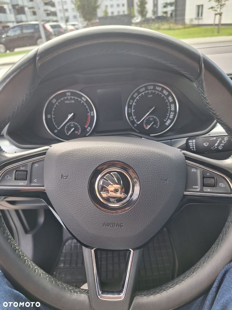 Skoda Superb 2.0 TDI SCR Ambition DSG - 7