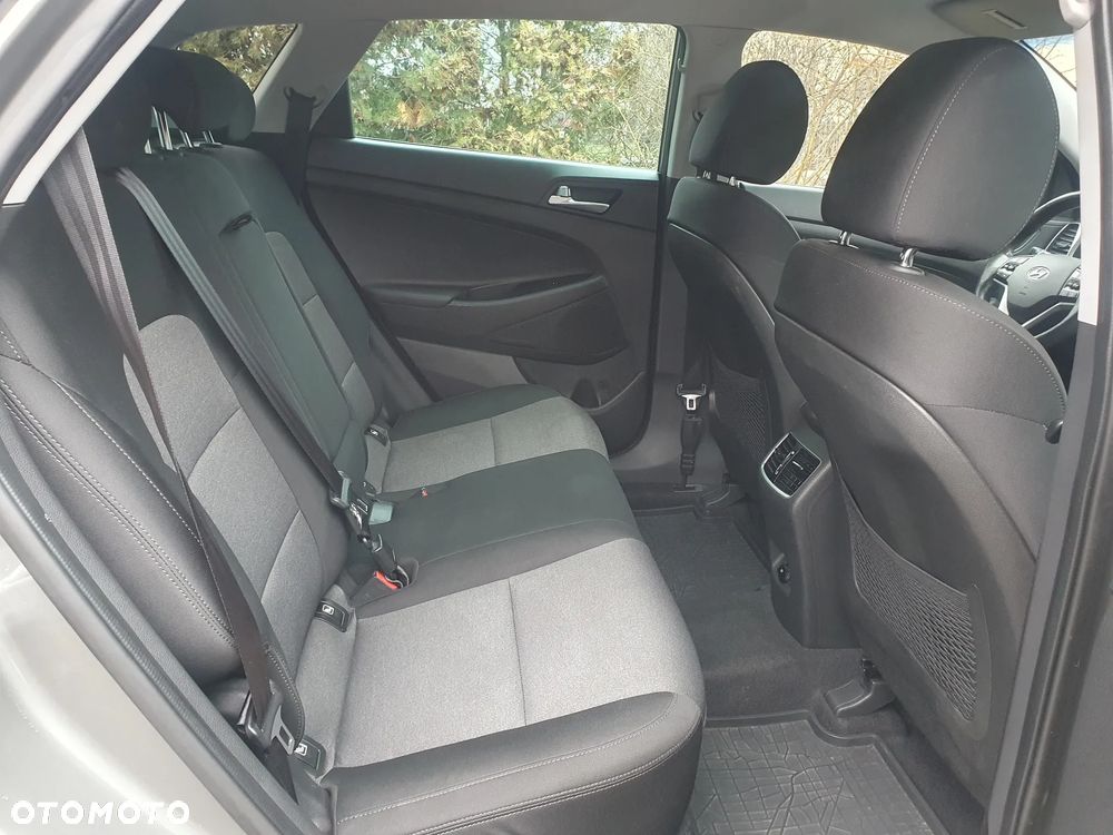 Hyundai Tucson 1.6 GDI BlueDrive Comfort 2WD - 21