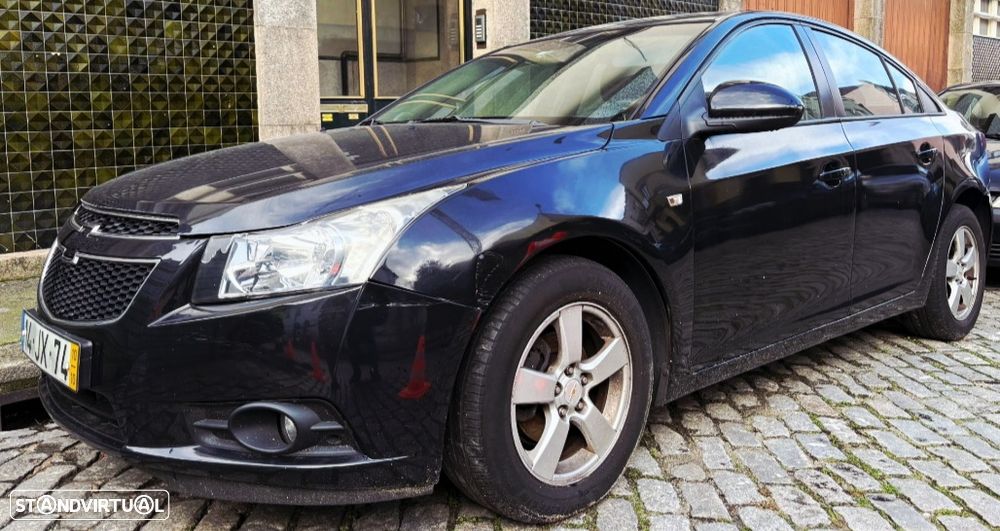Chevrolet Cruze 1.6 LS - 3
