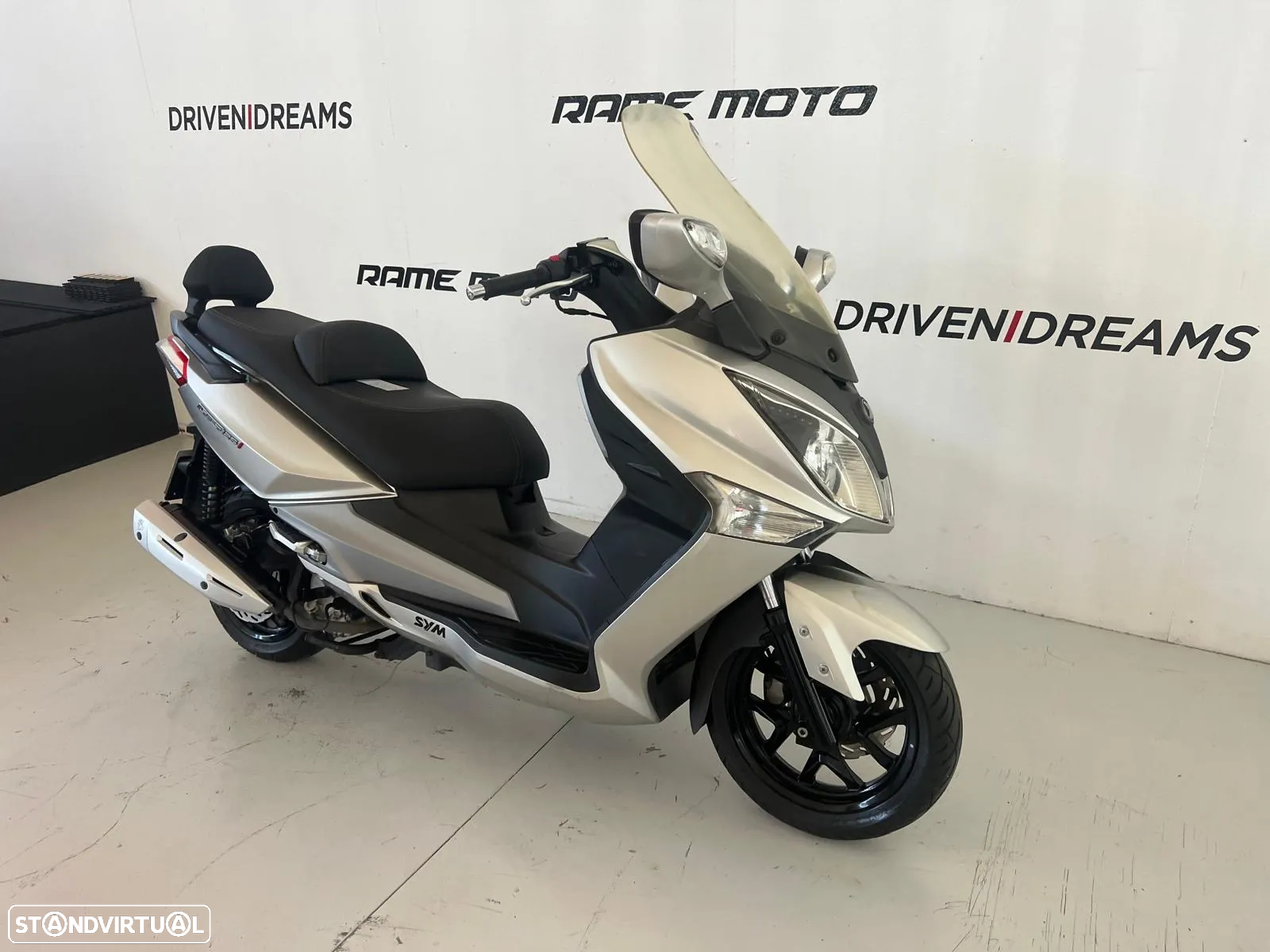 Sym GTS 125i - 10