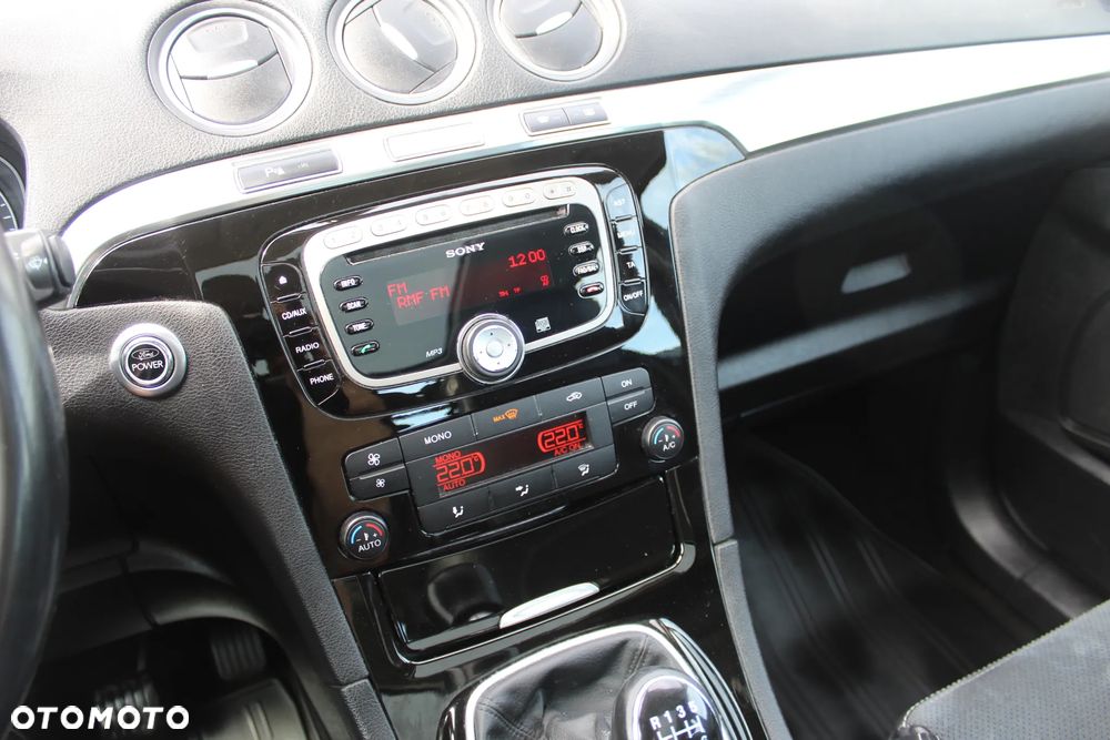 Ford S-Max 2.0 TDCi DPF Titanium - 8