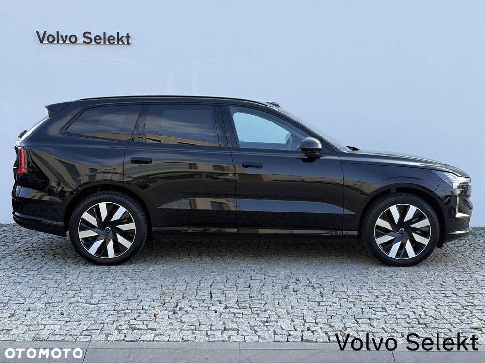 Volvo EX90 - 5