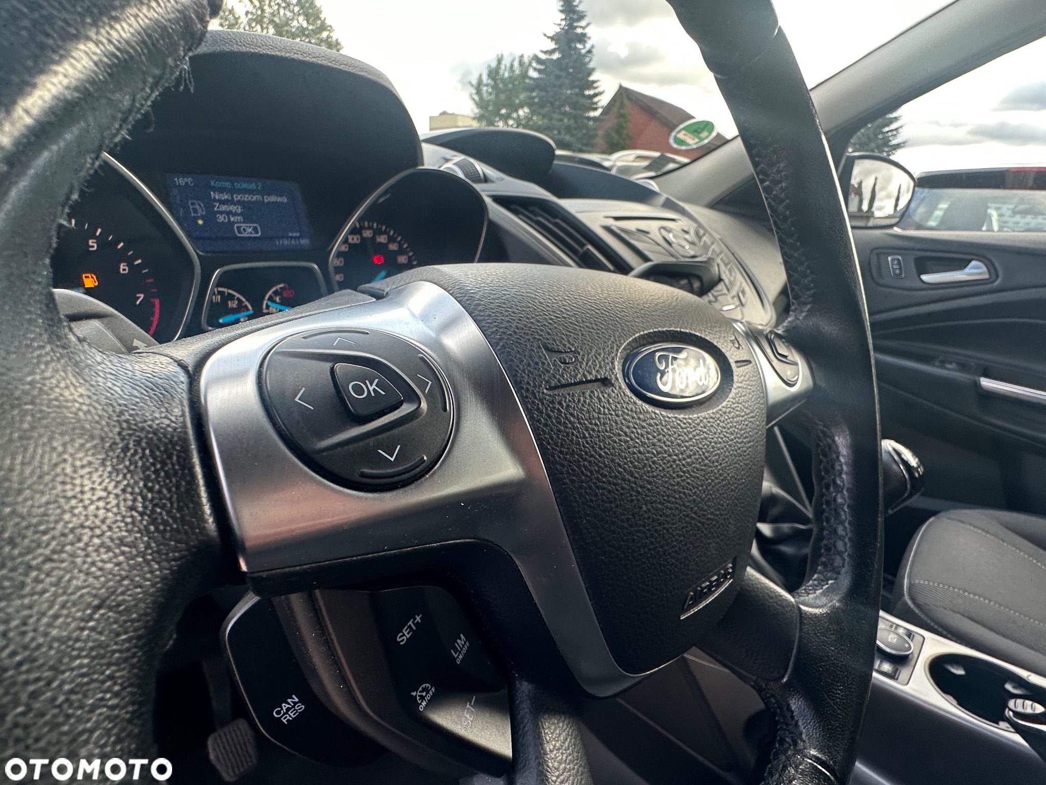 Ford Kuga 1.5 EcoBoost 2x4 Business Edition - 16