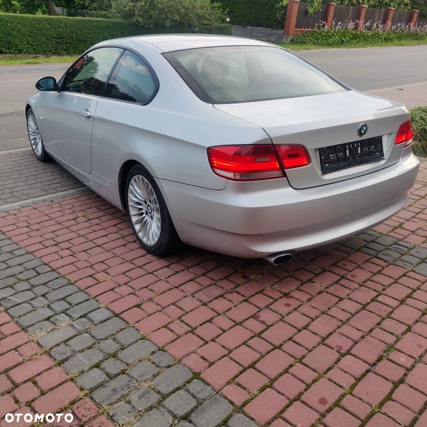 BMW Seria 3 320i Edition Exclusive - 6