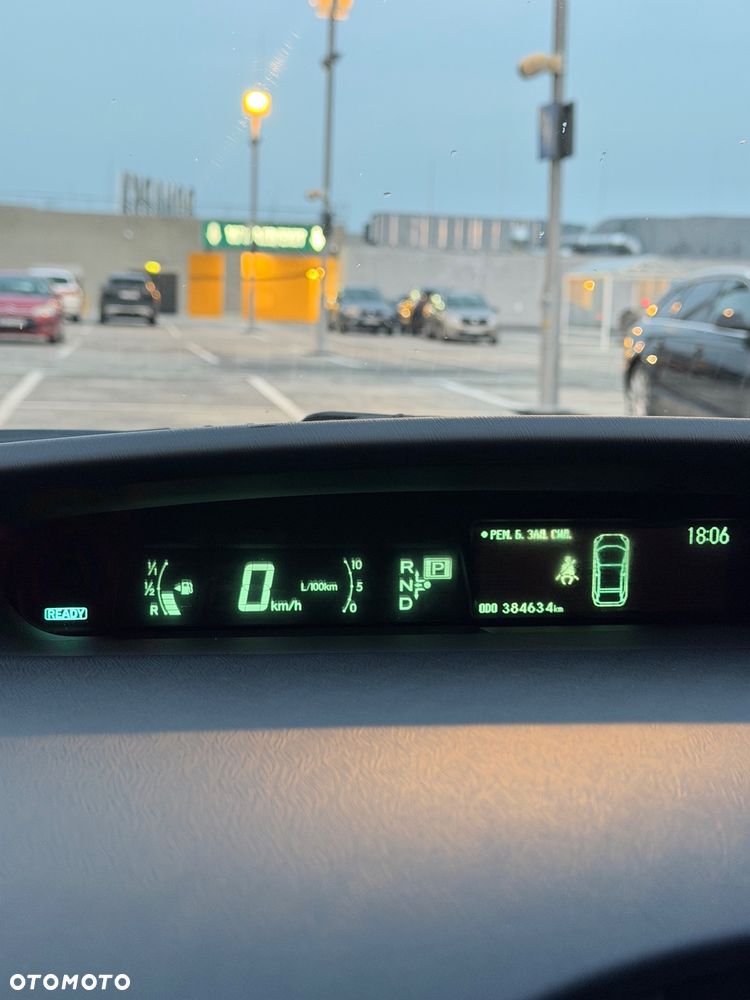 Toyota Prius - 15