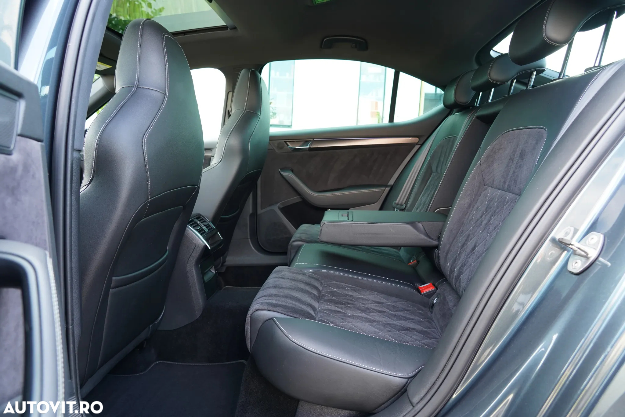 Skoda Superb 1.4 TSI iV DSG Sportline - 21