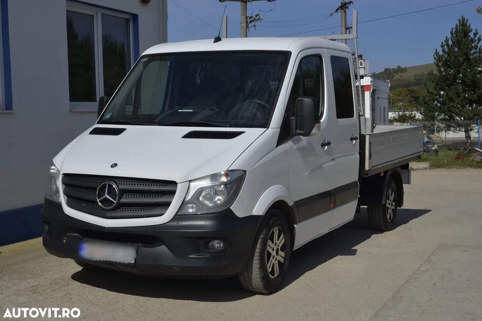 Mercedes-Benz Sprinter - 1