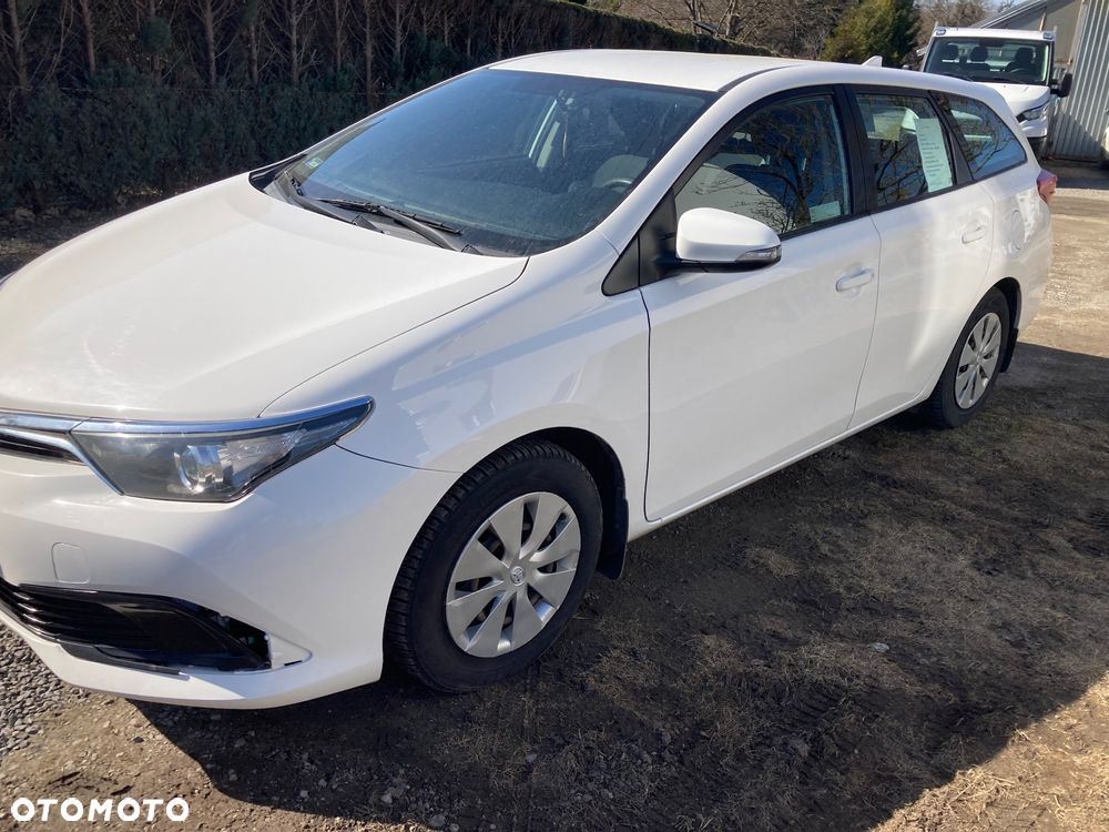 Toyota Auris 1.6 Active - 4