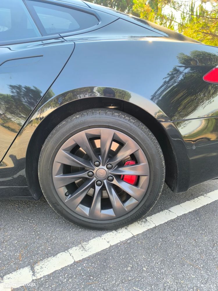Tesla Model S 100D - 11