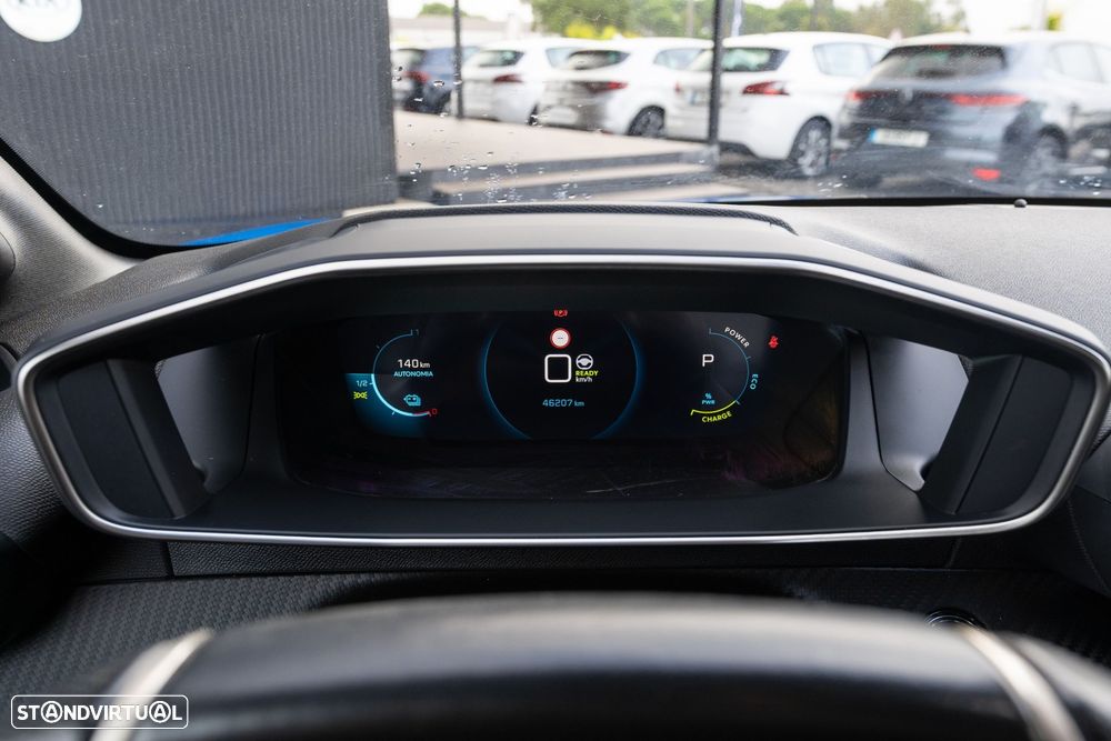 Peugeot e-208 50 kWh GT - 17