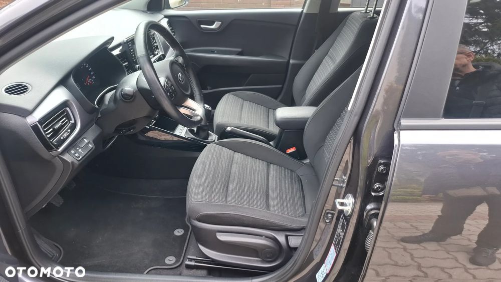 Kia Stonic 1.4 L - 12