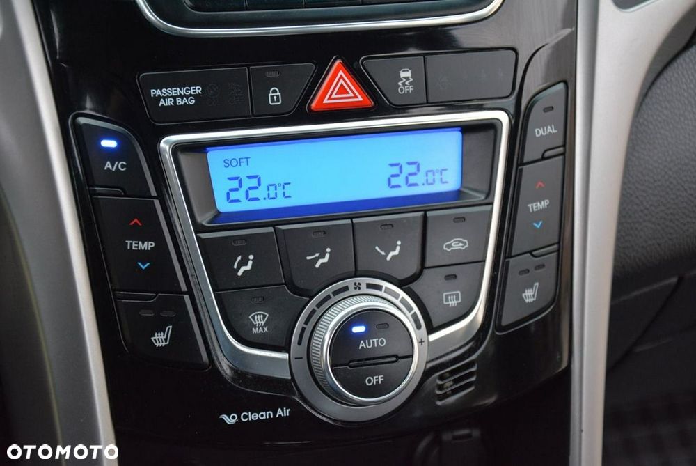 Hyundai i30 1.6 CRDi Comfort - 25
