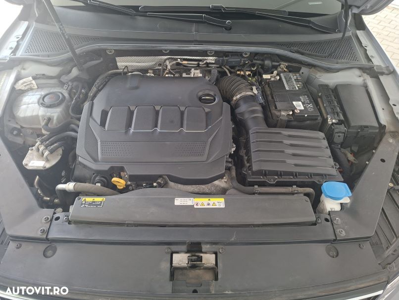 Volkswagen Passat 2.0 TDI DSG Comfortline - 16