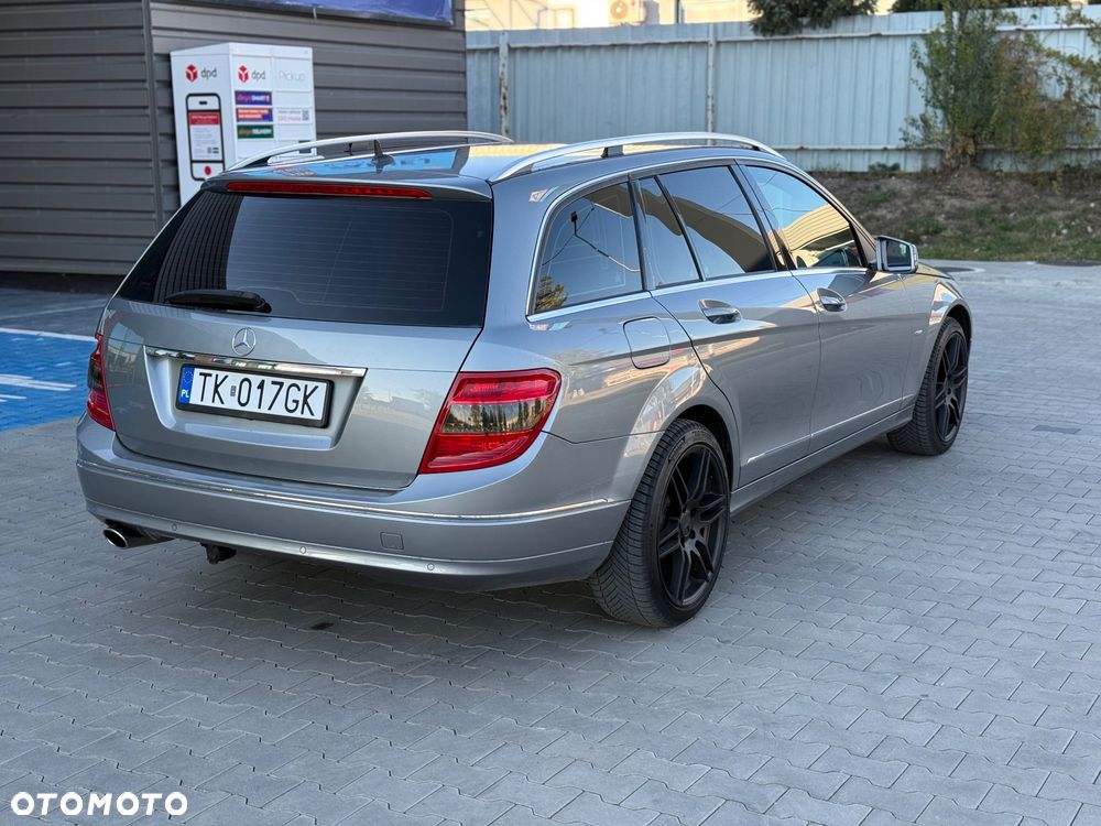 Mercedes-Benz C-Class 2008 photo 3