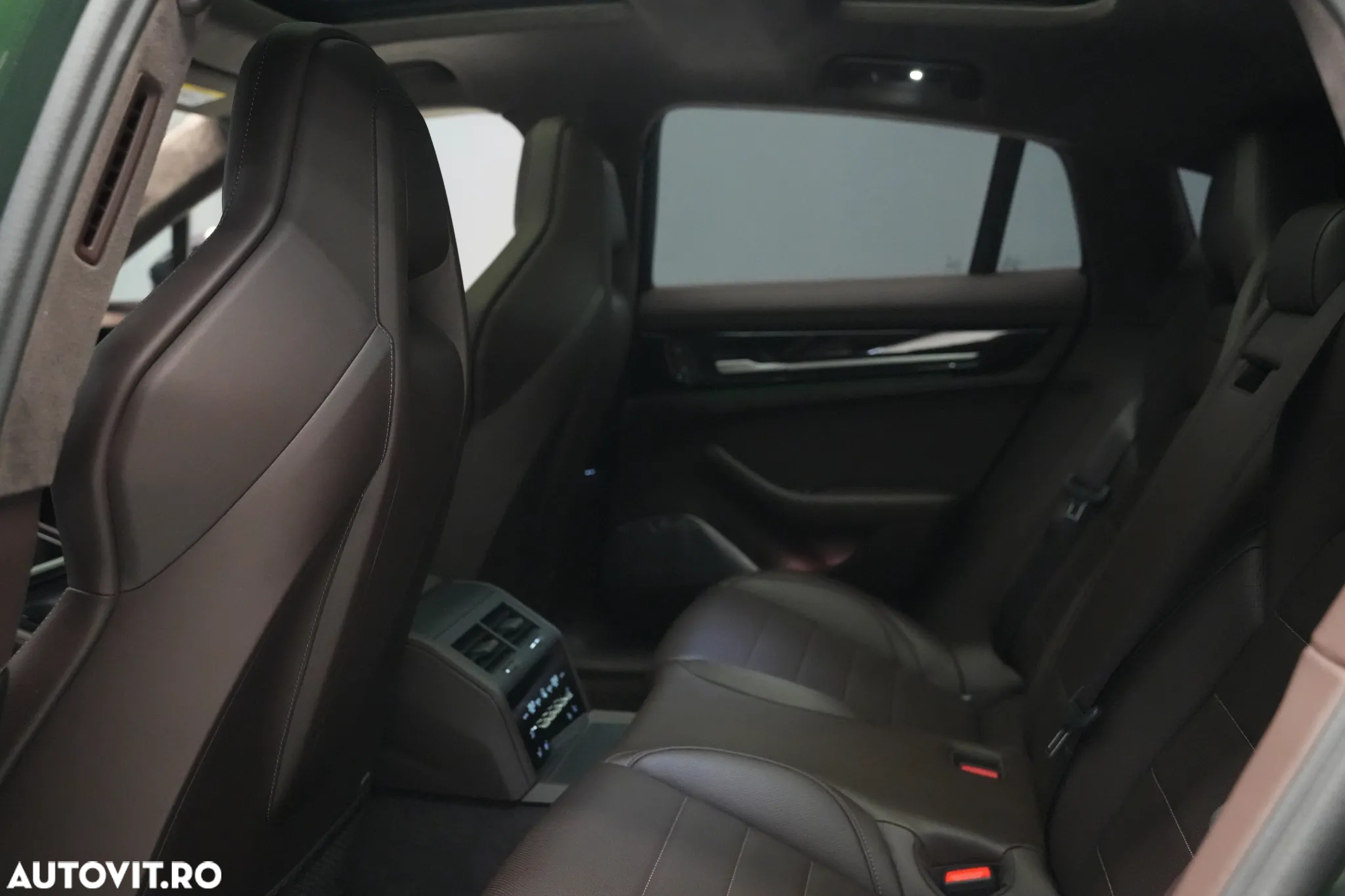 Porsche Panamera GTS - 19