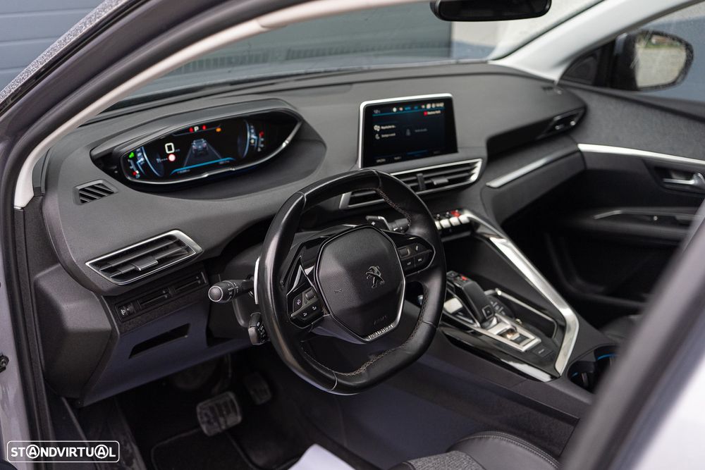 Peugeot 3008 PureTech 130 Stop & Start GPF EAT8 Allure - 19