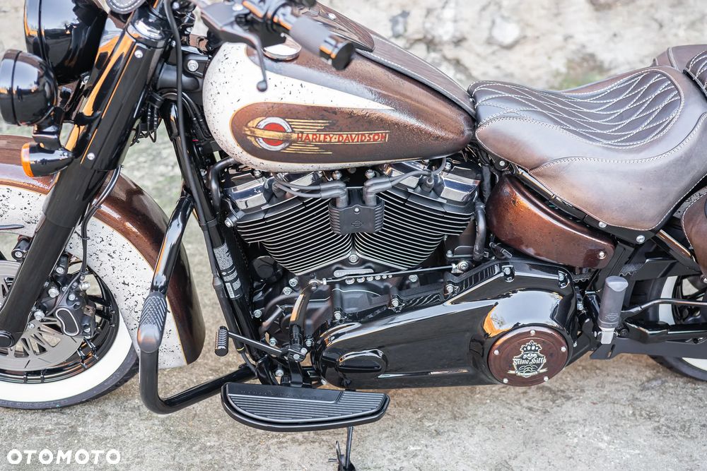Harley-Davidson Softail Heritage Classic - 27
