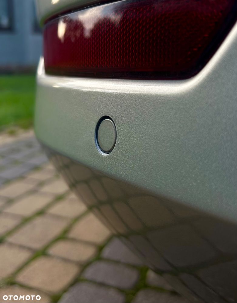 Ford Mondeo 1.6 Trend - 30