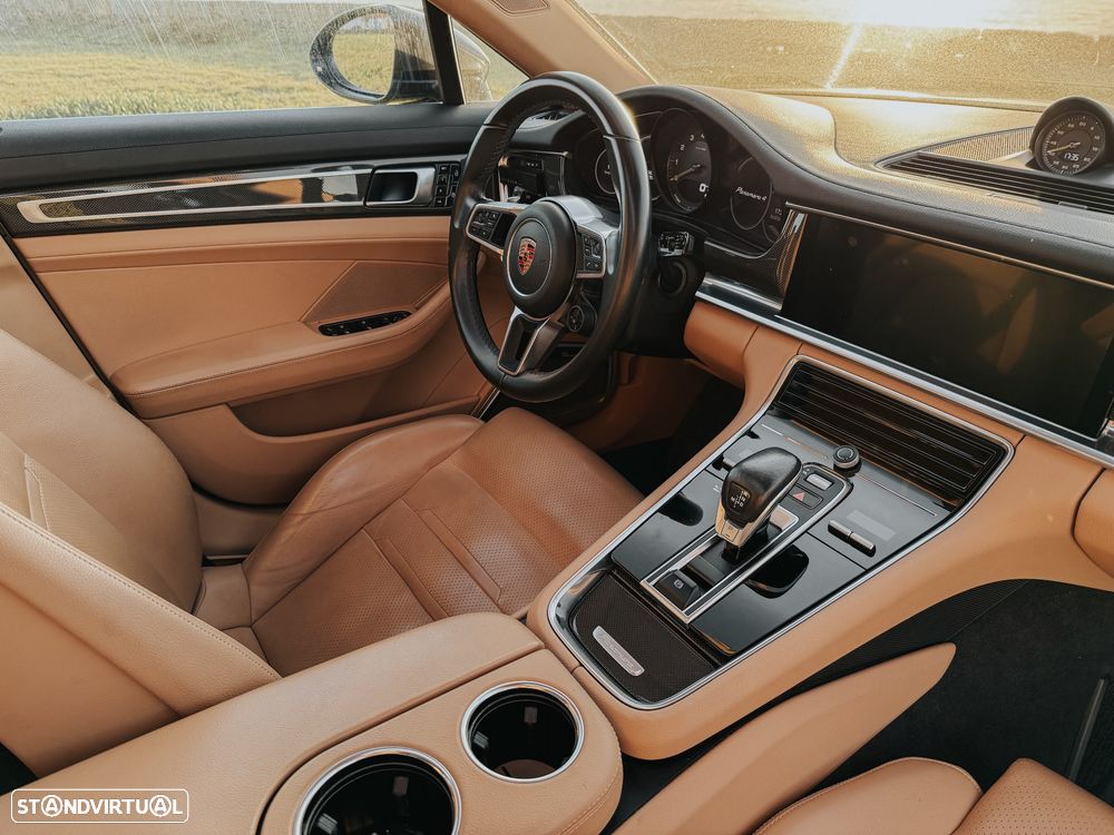 Porsche Panamera Sport Turismo - 10