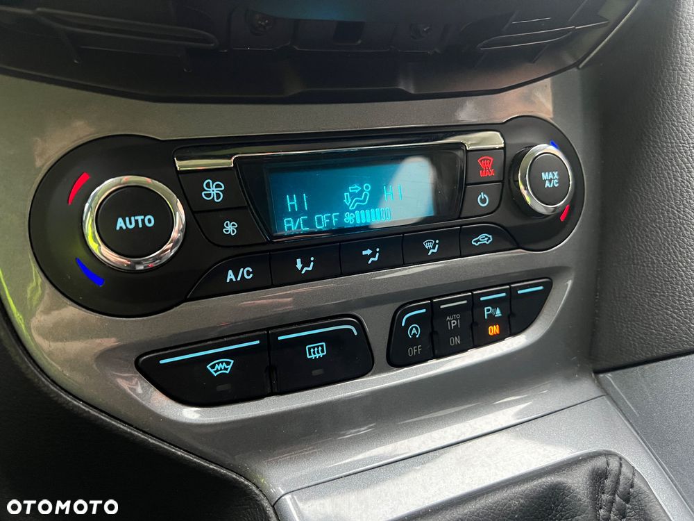 Ford Focus 1.6 EcoBoost Start-Stopp-System Titanium - 24