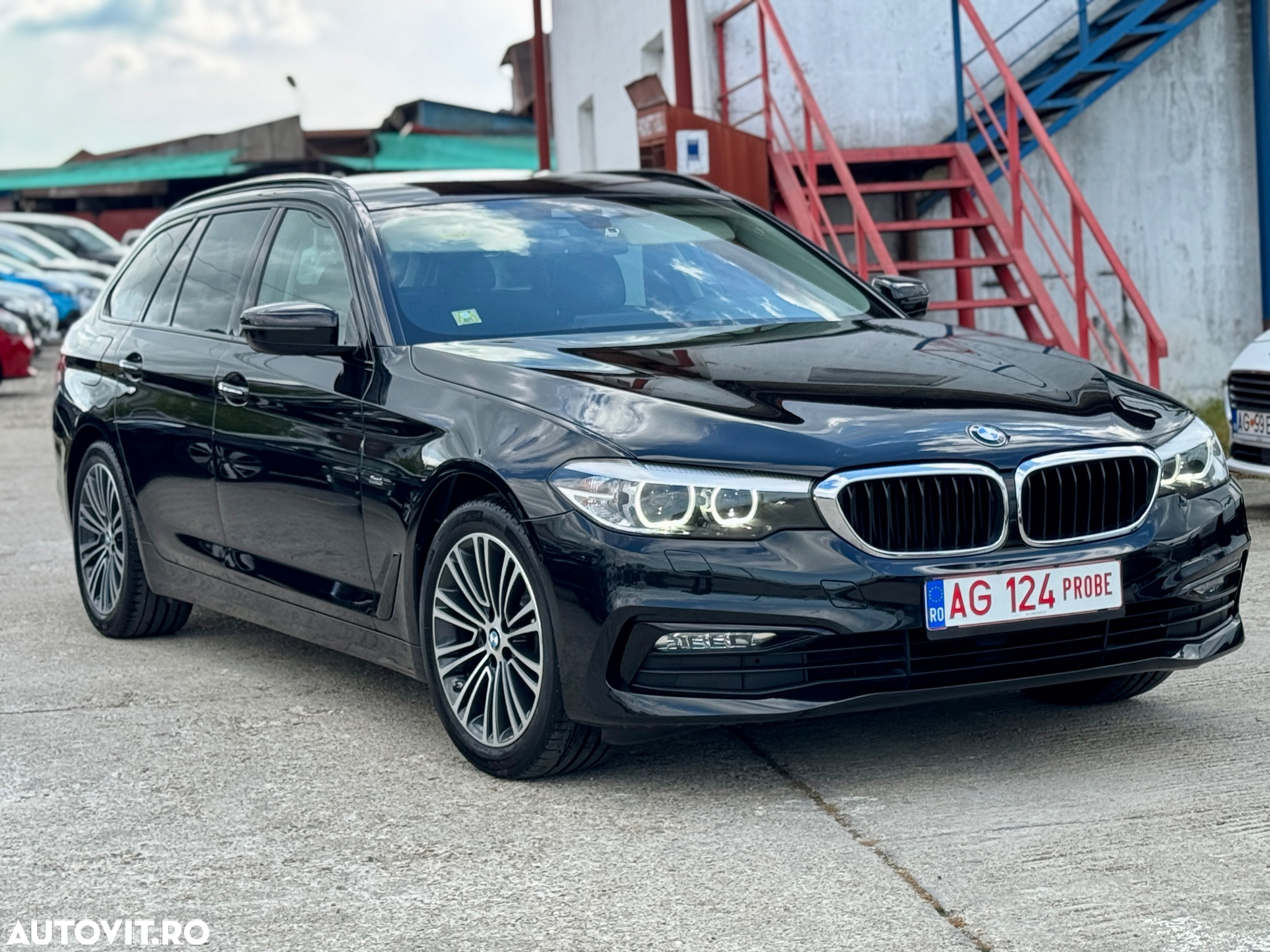 BMW Seria 5 520d Touring Aut. Sport Line - 3
