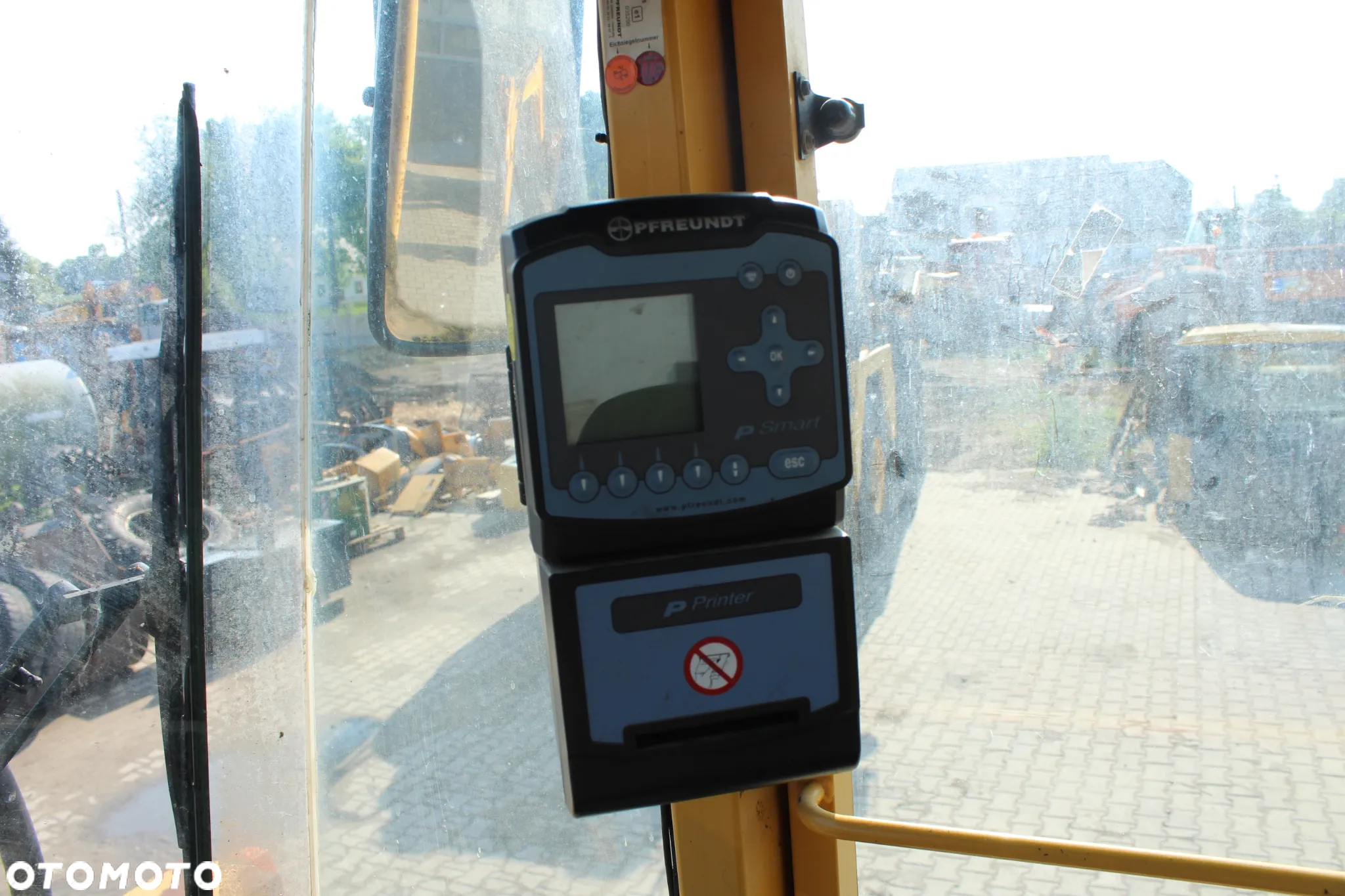 Volvo ŁADOWARKA KOŁOWA VOLVO L 90 BM z NIEMIEC - 7