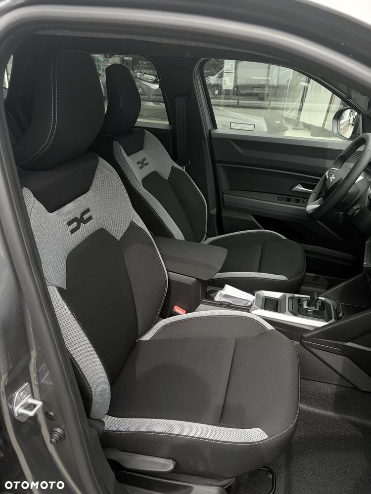 Dacia Duster 1.8 Hybrid 155 Journey MMT - 23