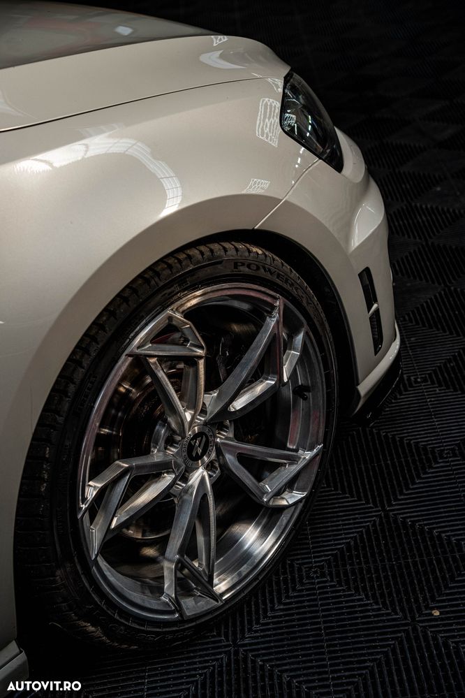 Volkswagen Golf 2.0 TSI DSG R - 3